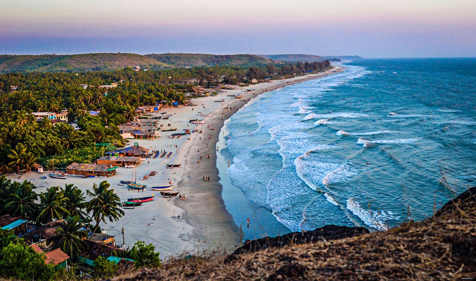 Read more about the article Goa Tourism Makes a Mark at ITB Asia 2024, Showcasing Its Stunning Attractions and Future Vision