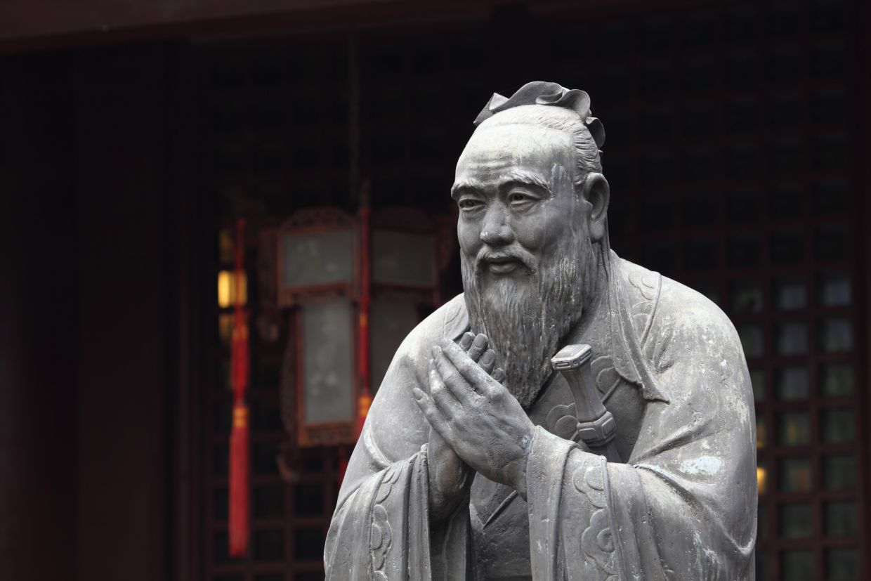 Confucius (551-479 BCE) was a Chinese philosopher, educator, and politician | Confucianism | Chinese culture vs Japanese culture